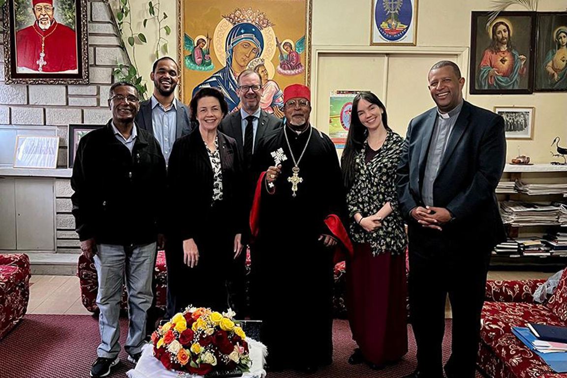 Cartias Australia CEO Kirsty Robertson And Richard Landels Meet With Cardinal Souraphiel In Ethiopia. Photo Caritas Australia