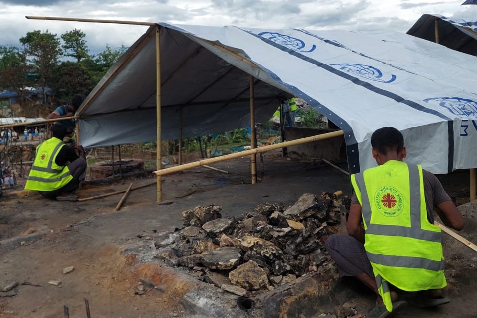 Bangladesh HET Construction Of Emergency Shelters Following The May 2024 Fire In Camp 33 Photo Credit Caritas Bangladesh