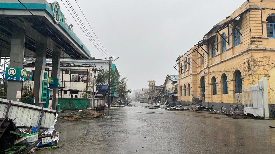 Destruction in Sittwe Town after Cyclone Mocha. Sittwe, Rakhine. Credit: Suhad Sakalla/OCHA.