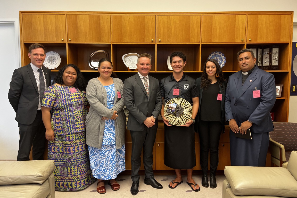 A Team Of Pacific Climate Action Leaders Meet With The Australian Minister For Climate Change Chris Bowen On 28Th Nov 2023 Photo Credit Caritas Australia