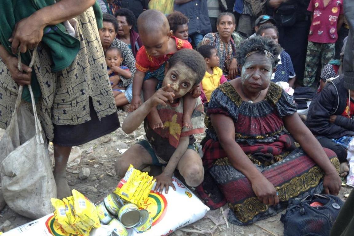 Communities Gather Around Food Supplies Following The Enga Landslide Taken 27 May Photo Credit Sr John Mary Wabag Diocese