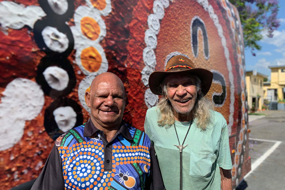 Australian Aboriginal men and aboriginal art